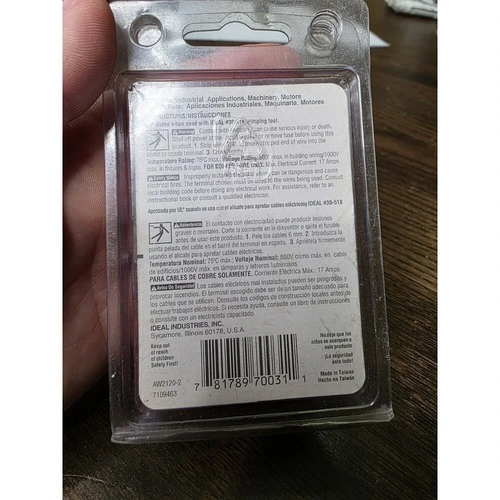 Buchanan AW2120-2 Spade Terminals #22 20 18 stud‎ 22-18 AWG Wire Qnt 103